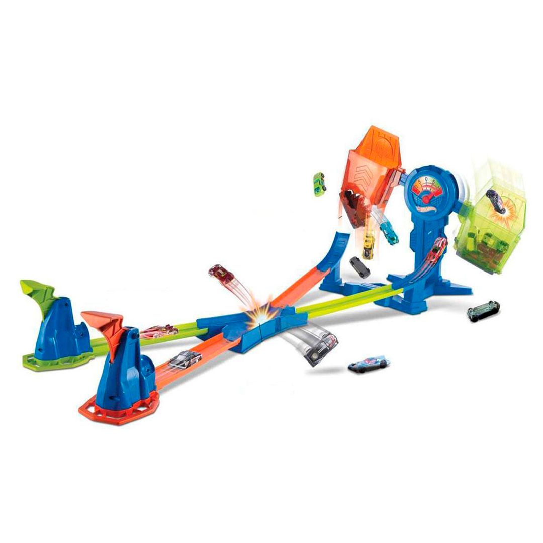 Pista hot wheels discount caja de acrobacias